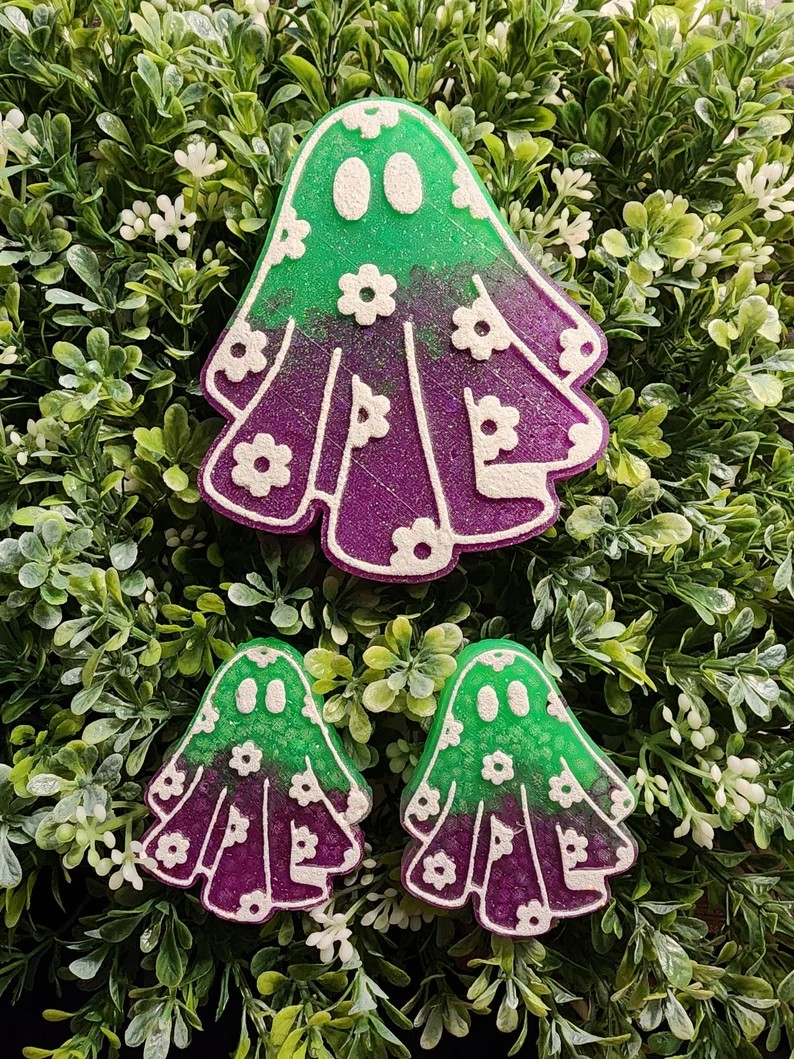 Floral Ghost Freshies