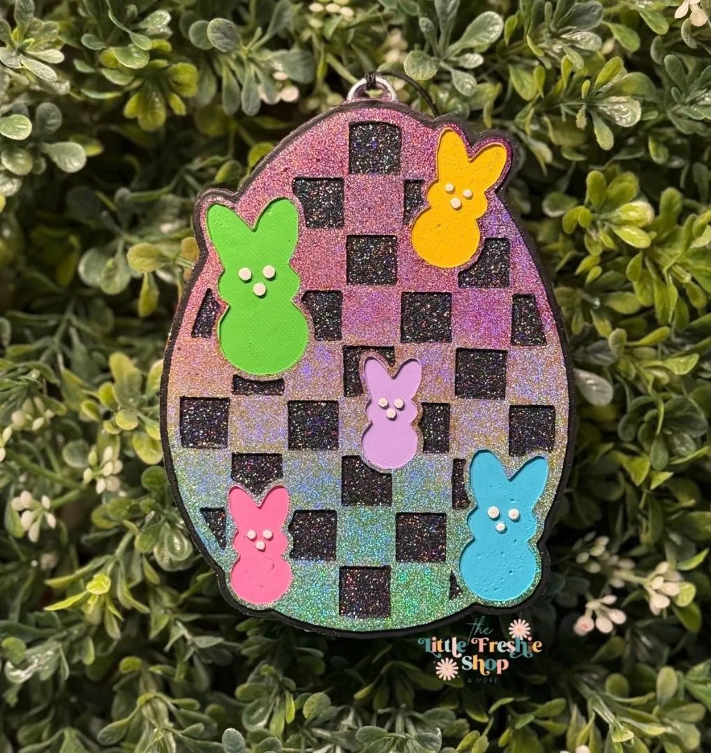 Checkered Egg With Peeps Freshie