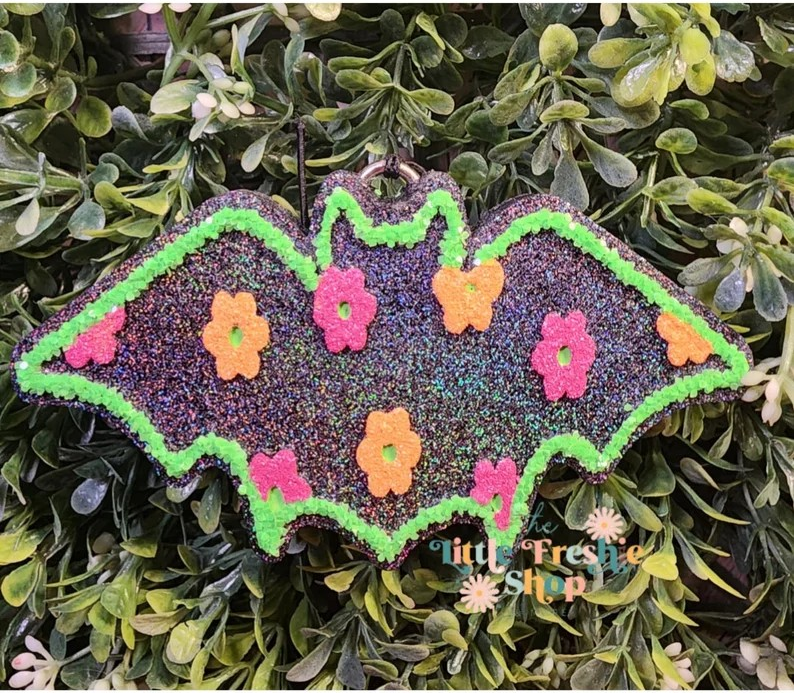 Bat Freshy, Floral Bat Freshie
