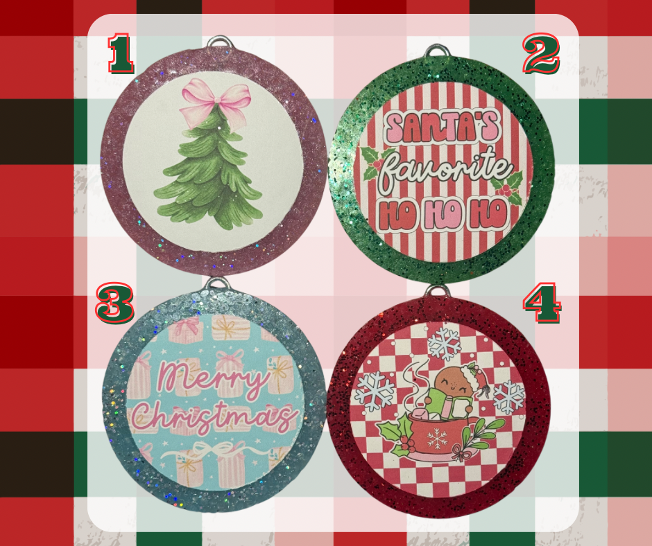 Round Christmas Freshie