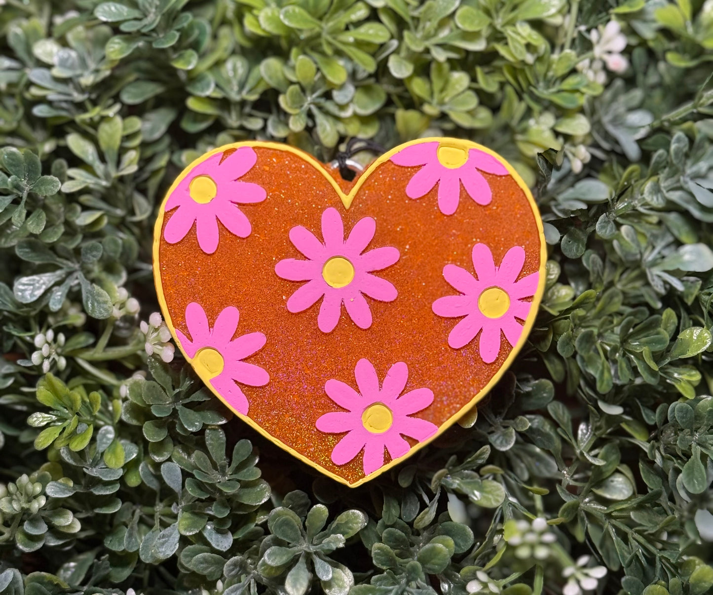 Heart with Daisy Freshie
